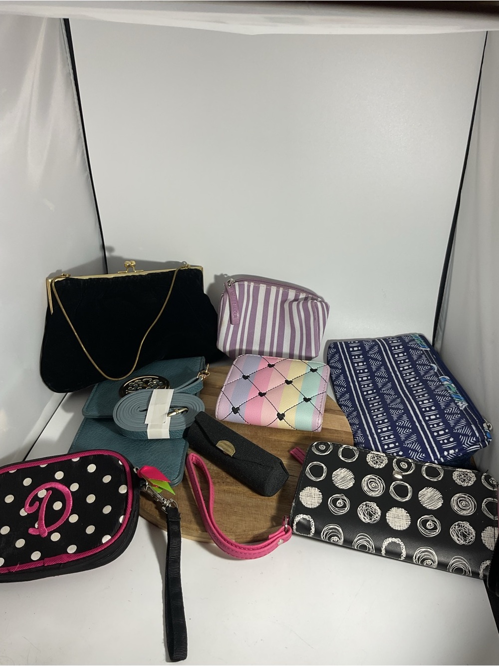 Lot of Black Cosmetic Bags, Wallets, Purses, Lipstick Case